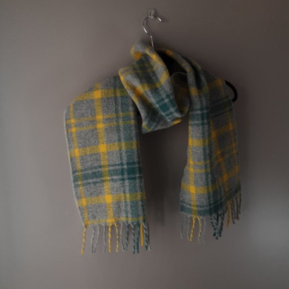 Faribault Woolen Mill Company 100% Wool Plaid Grey Green Oblong Scarf New! - Picture 6 of 15